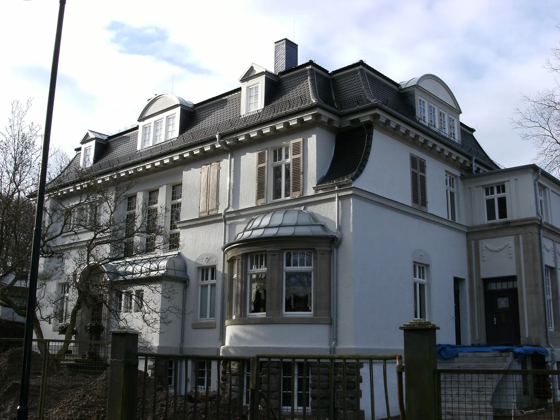 Dachsanierung einer Villa